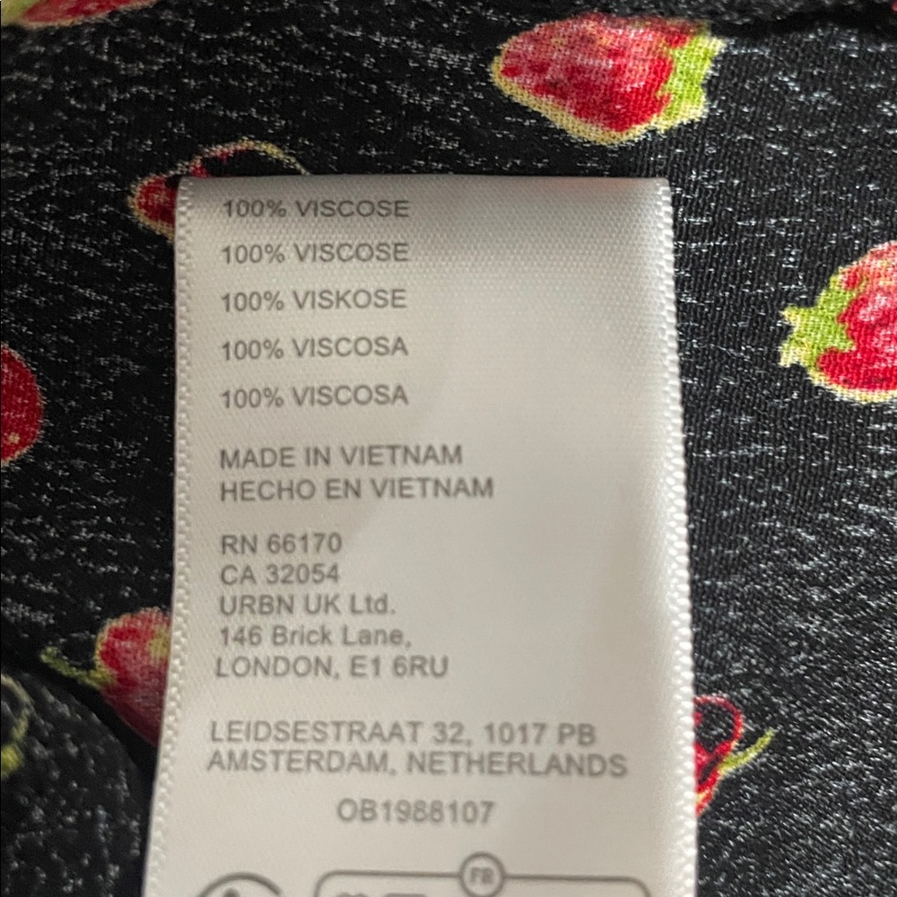 Urban Outfitters Kimchi Blue Black Strawberry Print Slip Dress Size Small NWT! - Picture 8 of 9